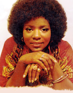 7515-gloria-gaynor-extralarge.png